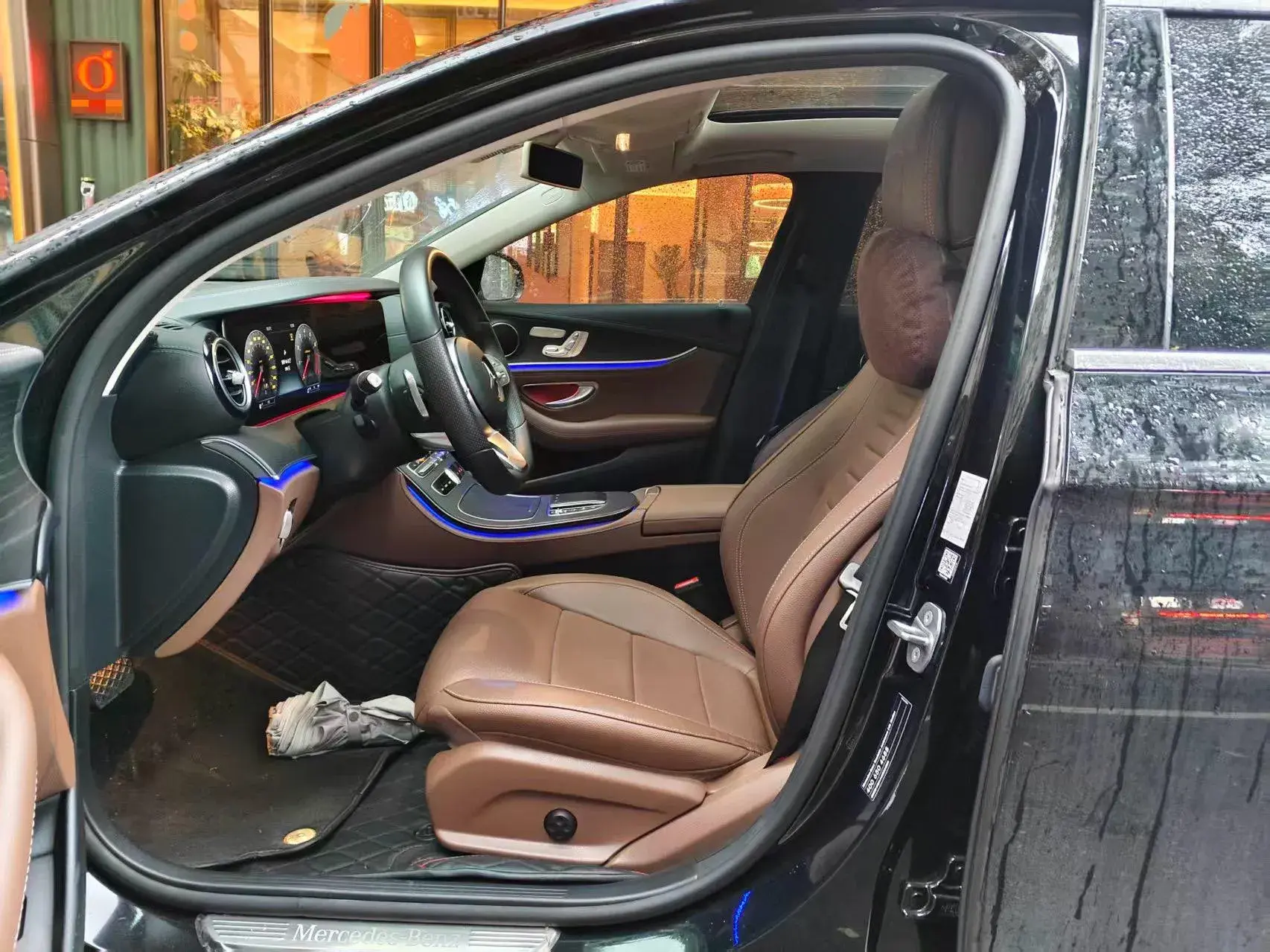 2020 MERCEDES-BENZ E thumbnail 4