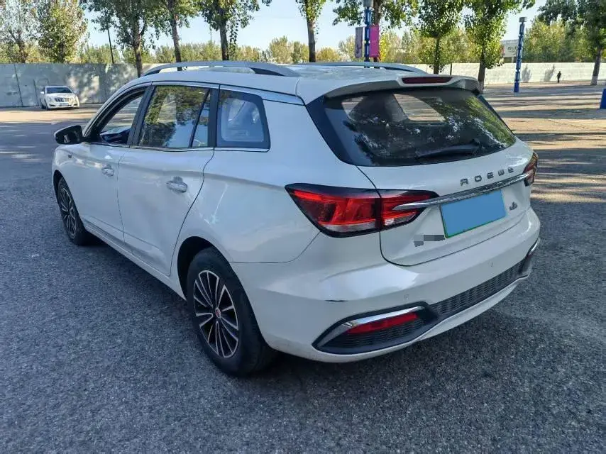 2018 ROEWE EI5 thumbnail 3