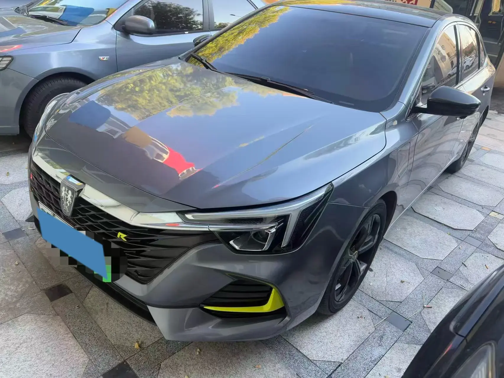 2021 ROEWE I6 view 1