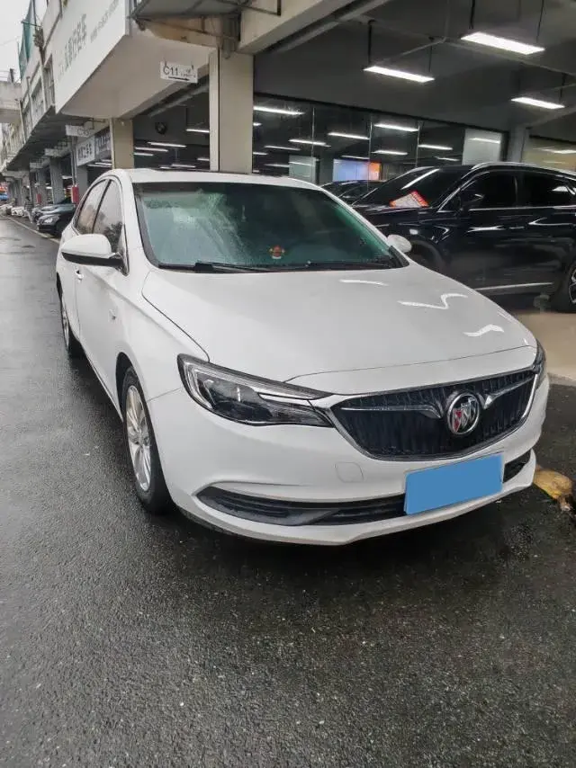 2021 BUICK EXCELLE thumbnail 3