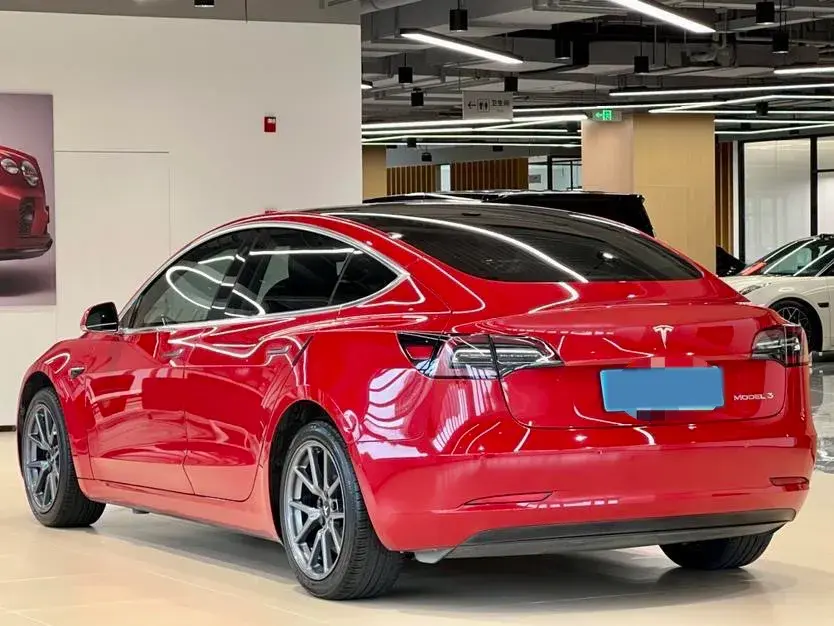 2019 TESLA MODEL thumbnail 4