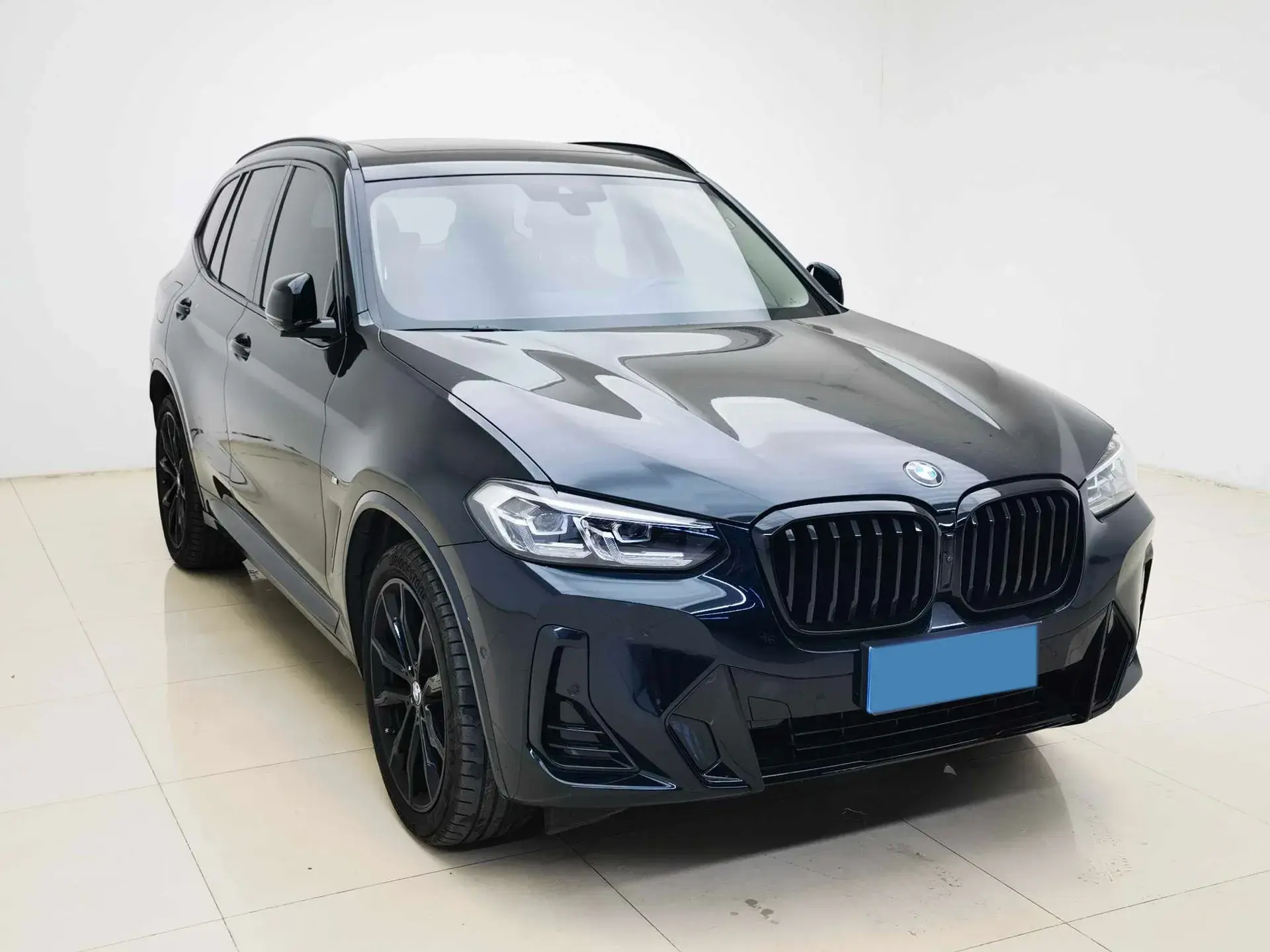 2023 BMW X3 thumbnail 3