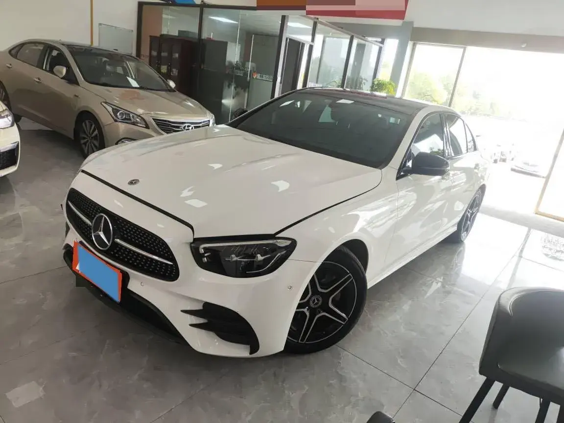 2022 MERCEDES-BENZ E view 1