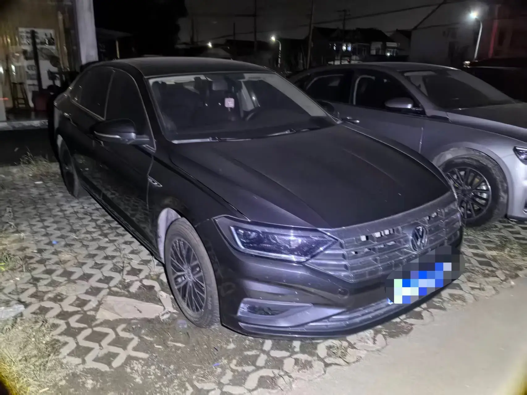 2021 VOLKSWAGEN SAGITAR thumbnail 3