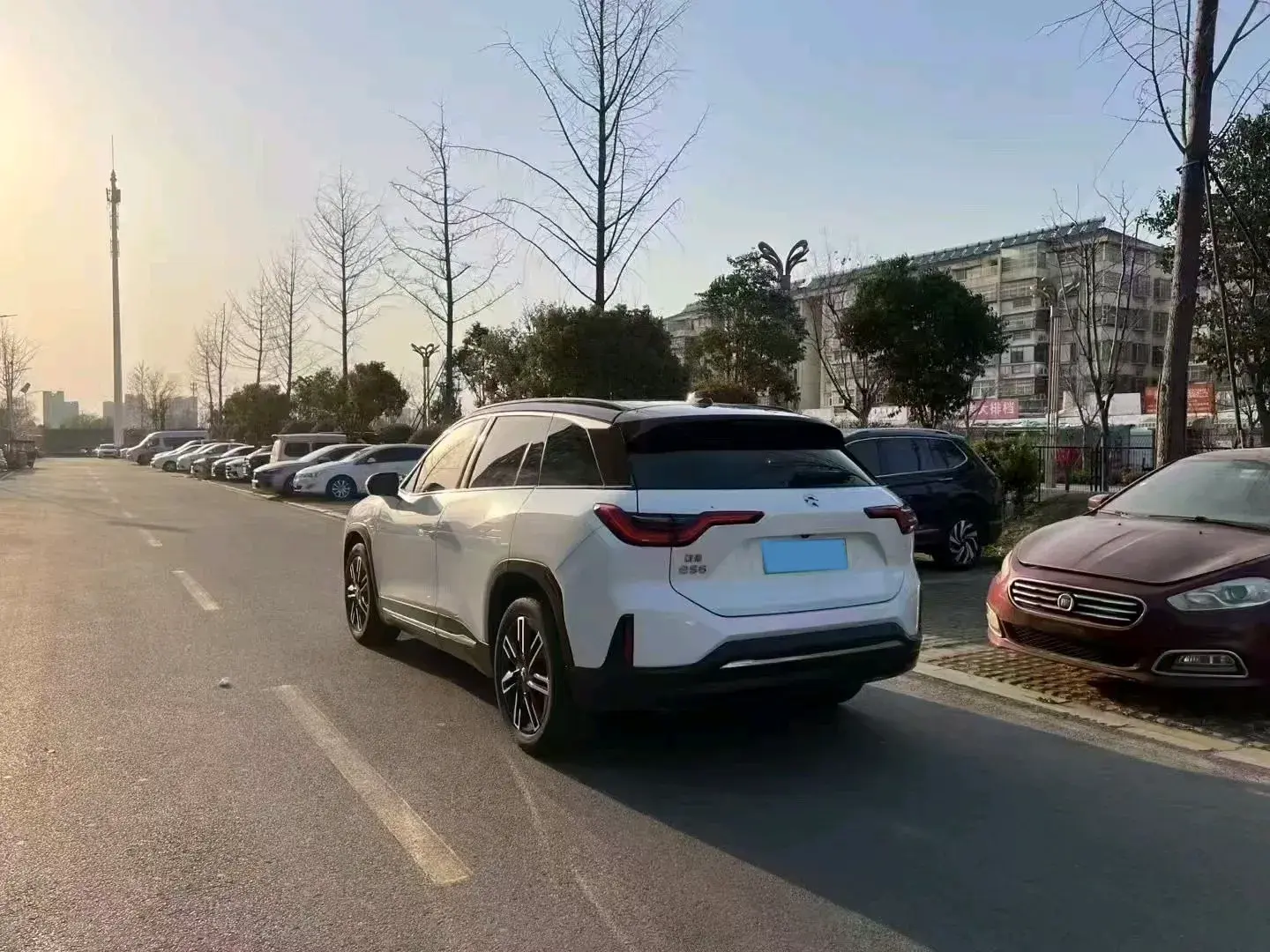 2022 NIO ES7 thumbnail 4