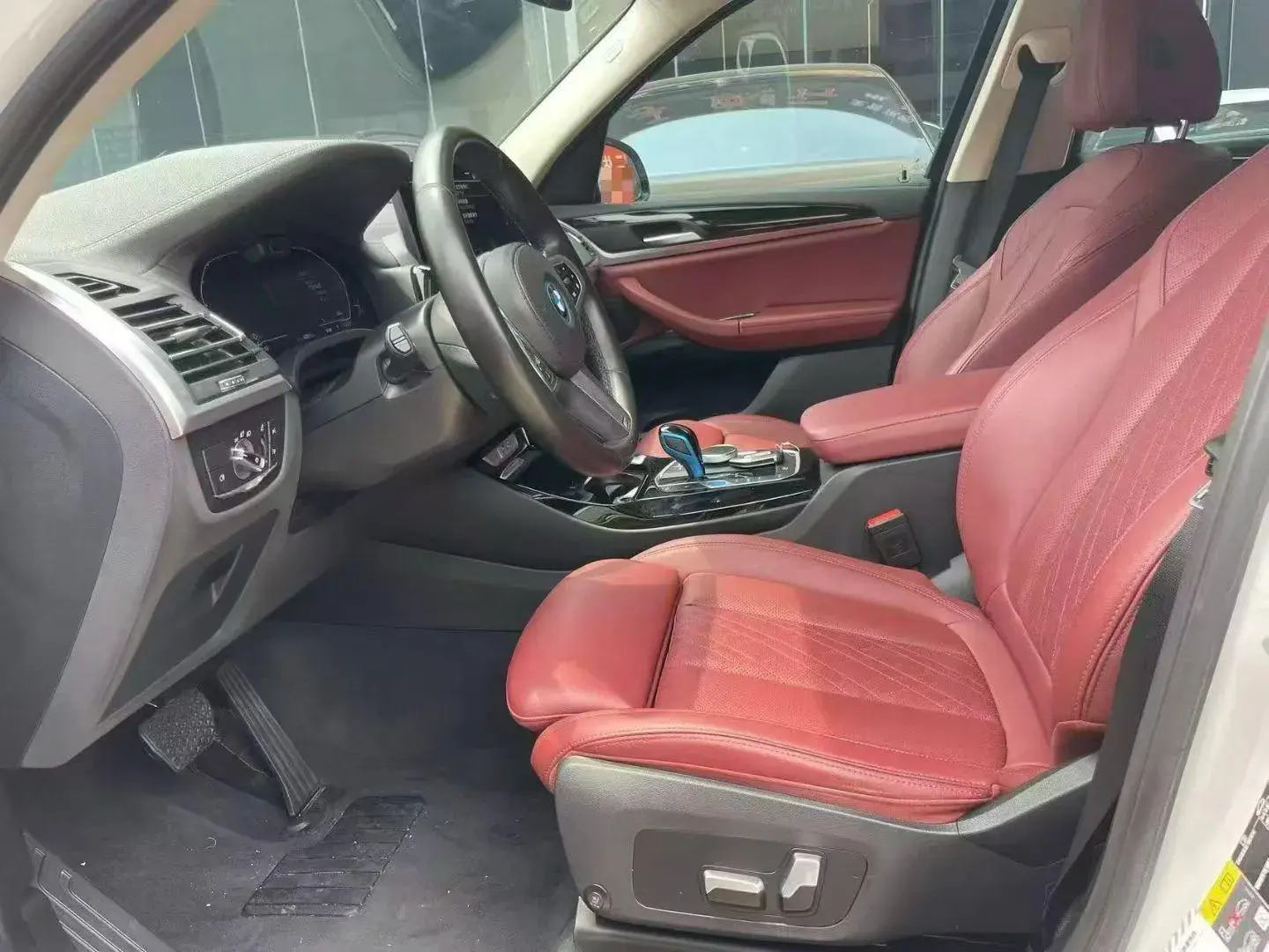 2022 BMW IX3 thumbnail 2