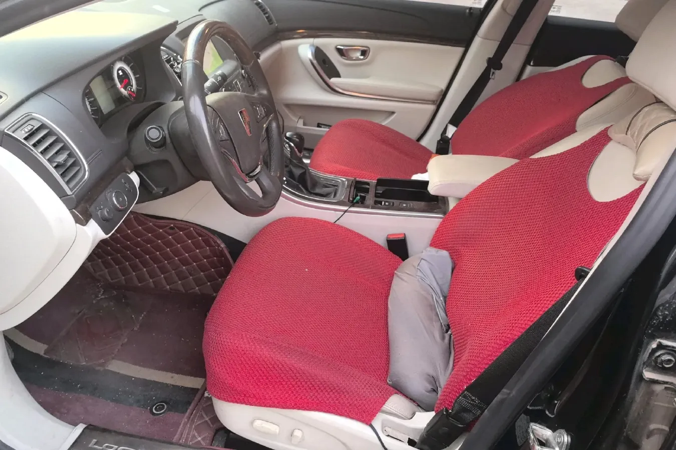 2017 Roewe 950 2.0T 220HP L4 6DCT,autocango,china used car exporter,china ev exporter,chinese used car exporter,chinese used ev exporter