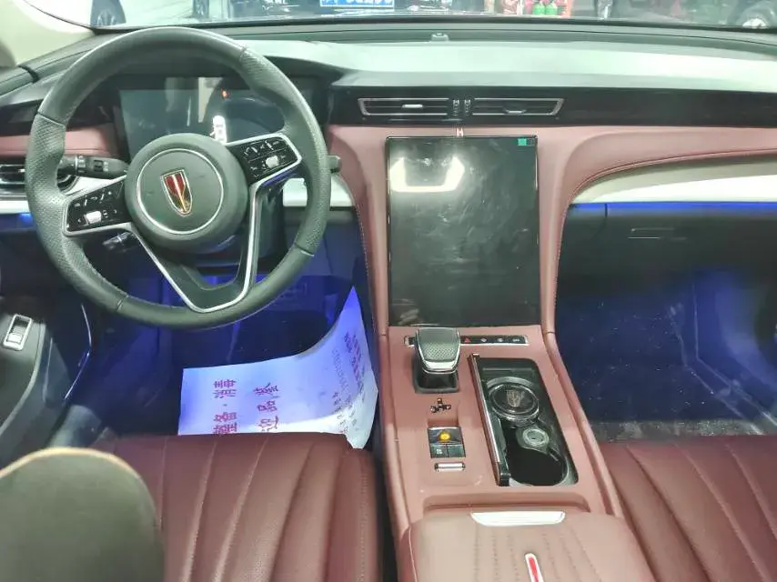 2025 HONGQI H5 thumbnail 4