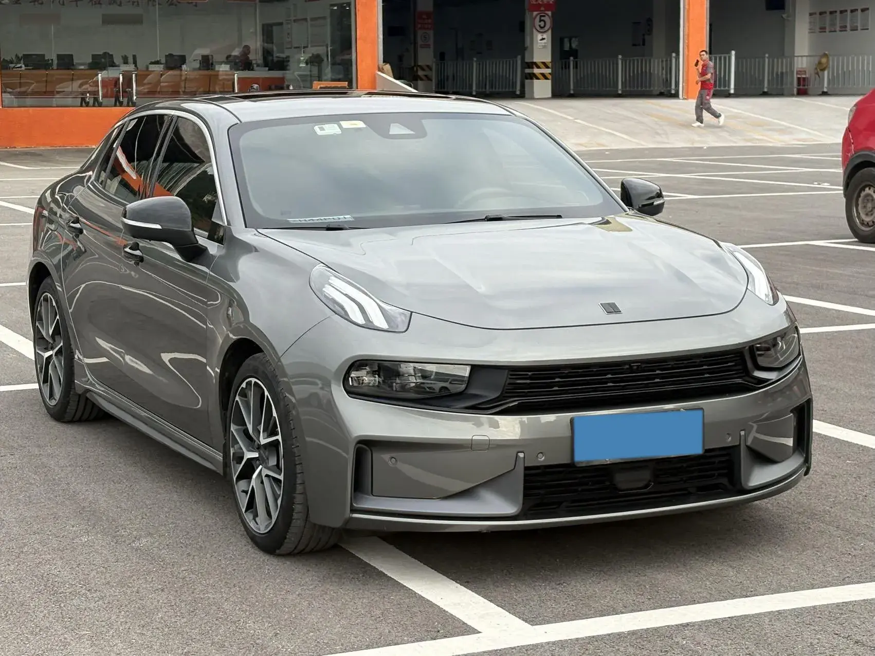 2022 LYNK&CO 03 thumbnail 3