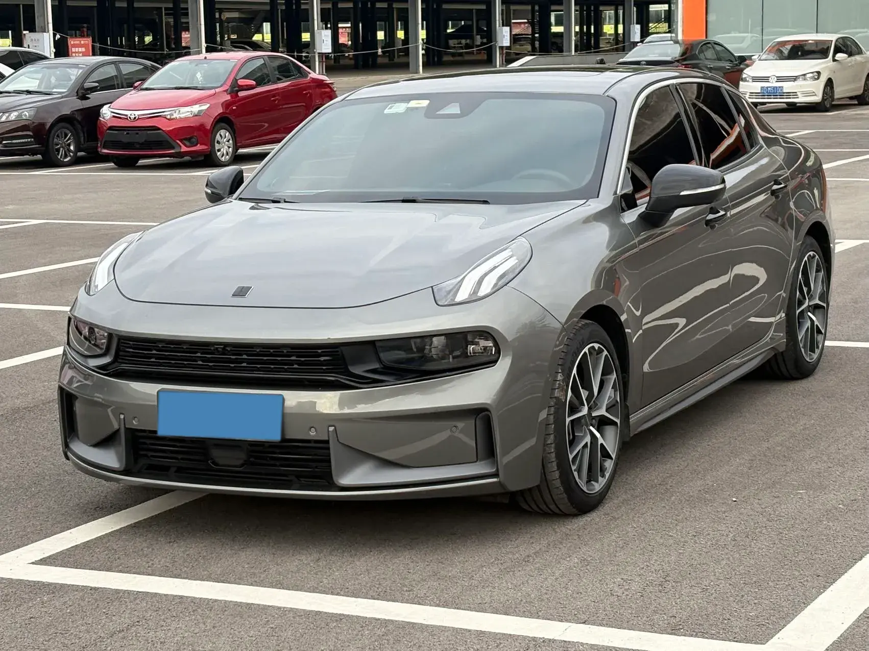 2022 LYNK&CO 03 view 1
