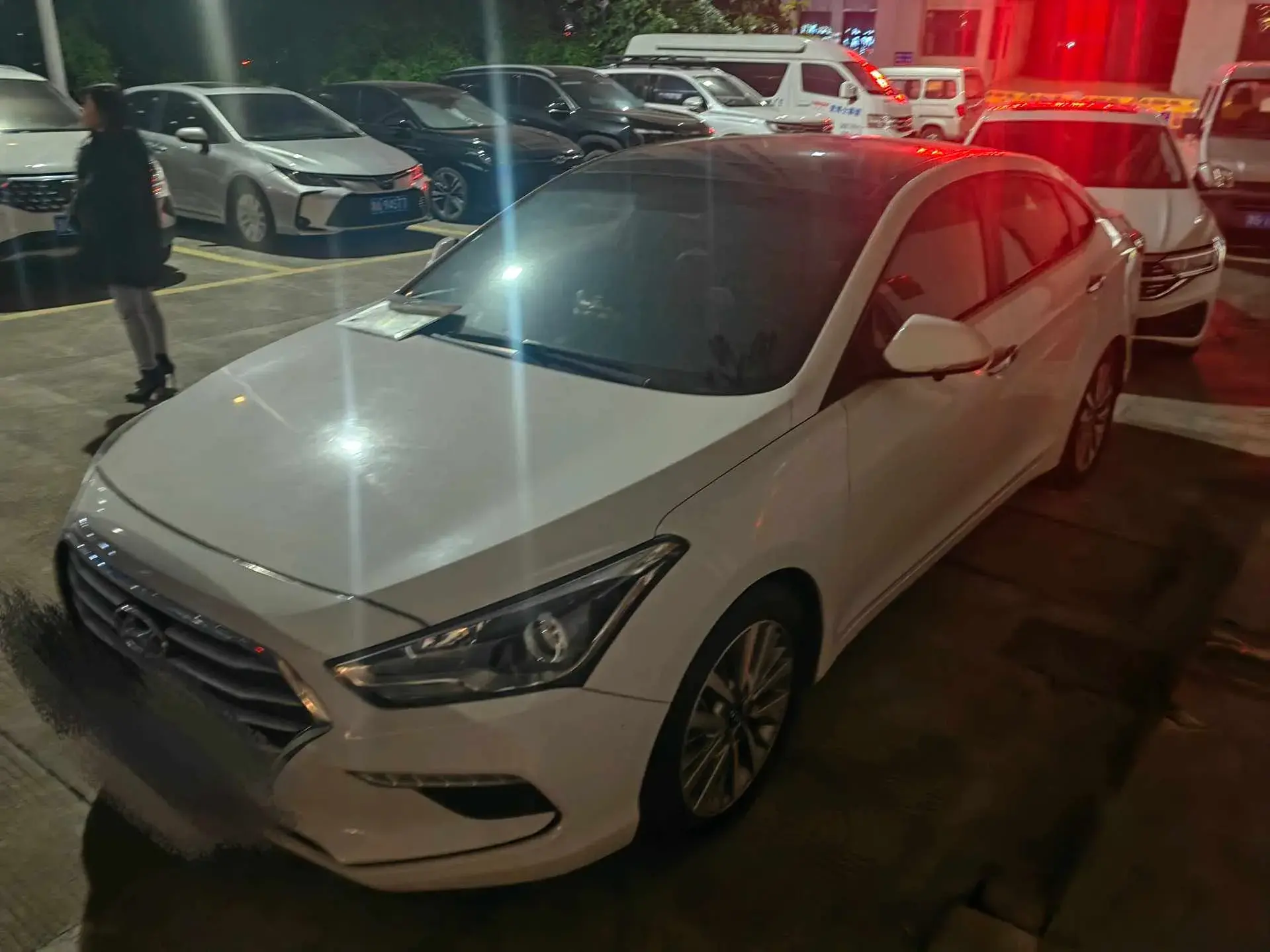 2017 HYUNDAI MISTRA view 1