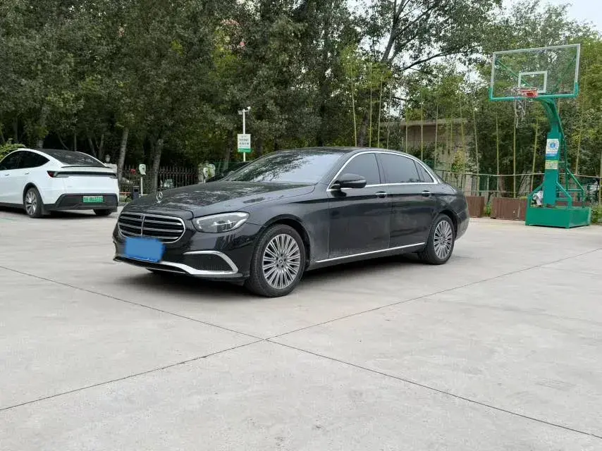 2022 MERCEDES-BENZ E view 1