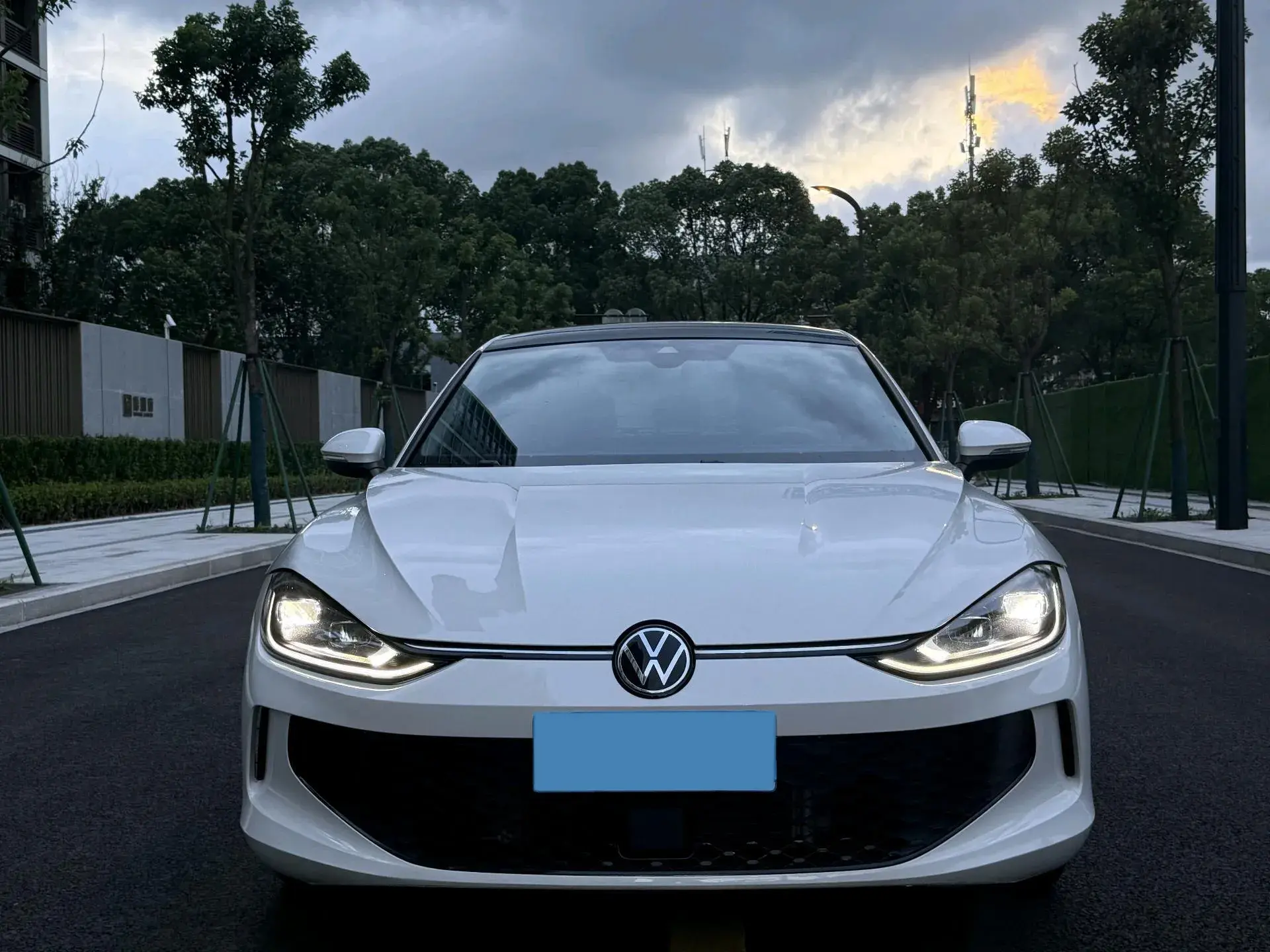 2022 VOLKSWAGEN LAMANDO thumbnail 2