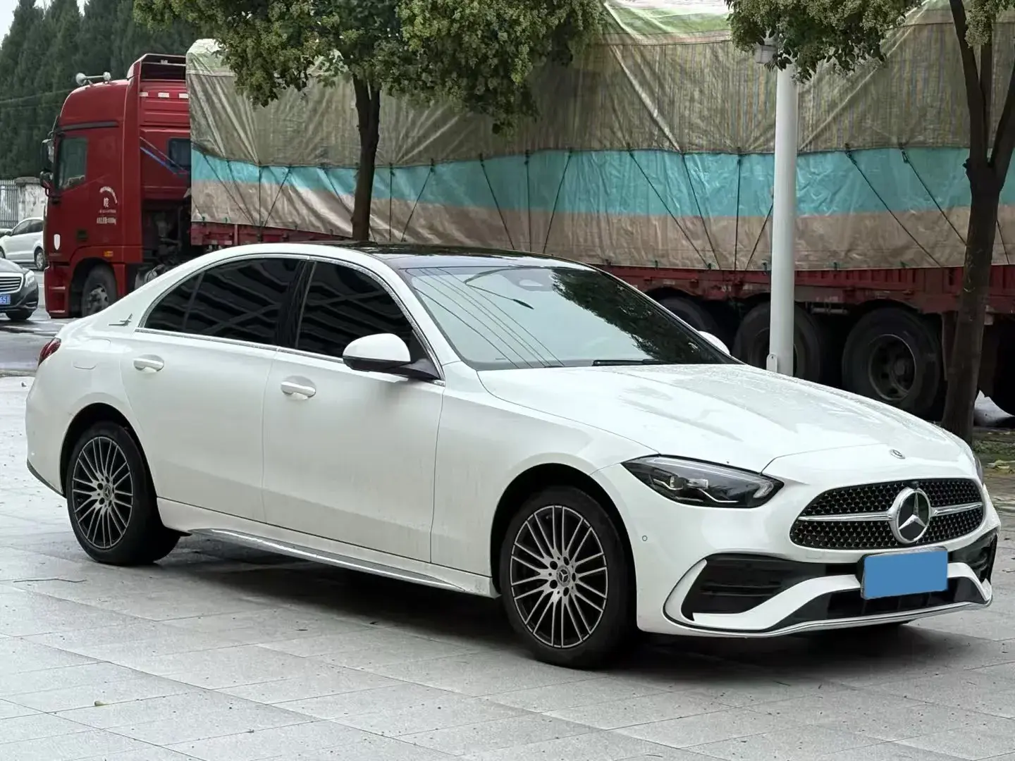 2025 MERCEDES-BENZ C thumbnail 2