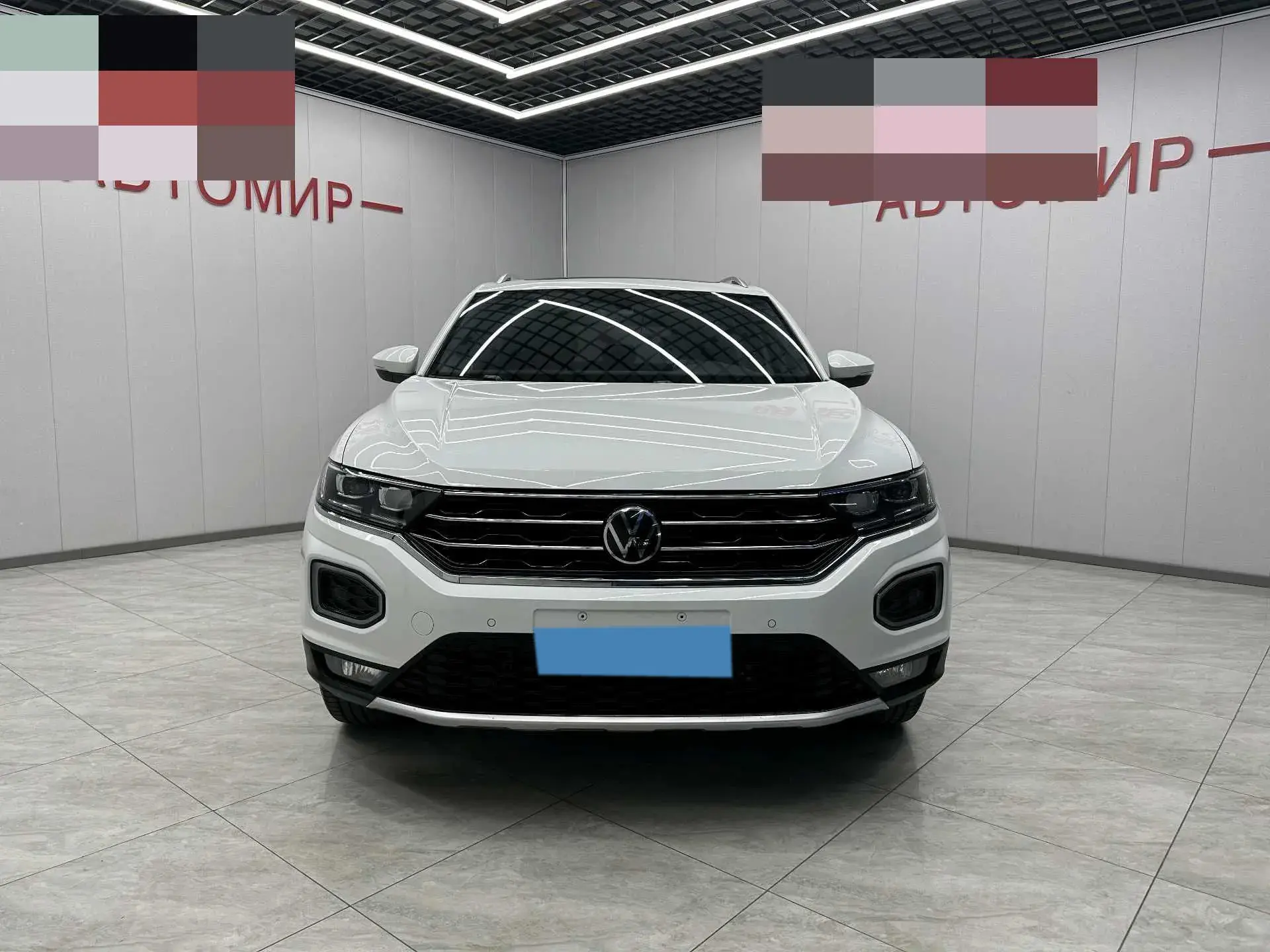 2021 VOLKSWAGEN T-ROC thumbnail 3