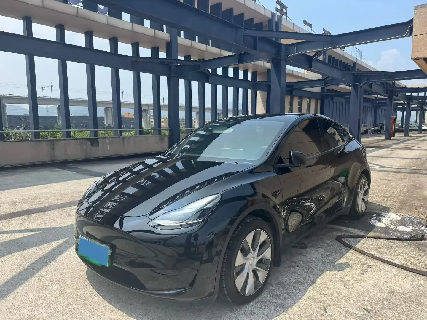 2022 TESLA MODEL view 1