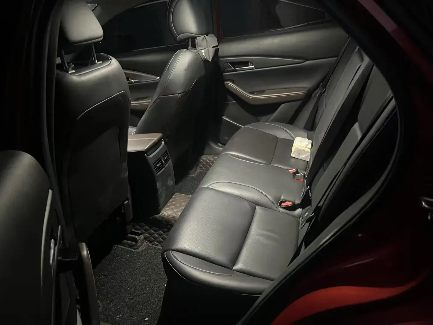 2022 BMW I4 thumbnail 3