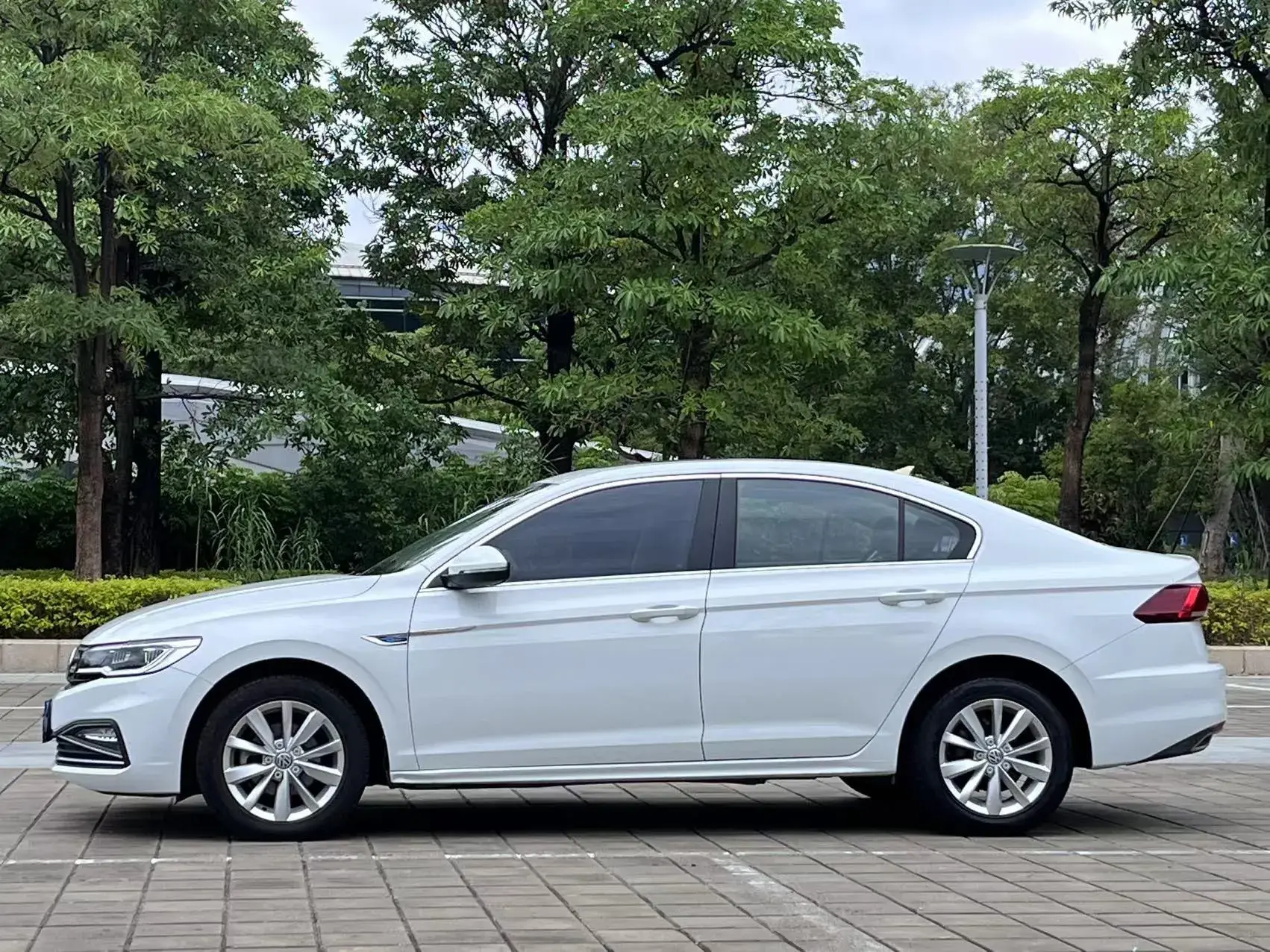 2020 VOLKSWAGEN BORA thumbnail 4