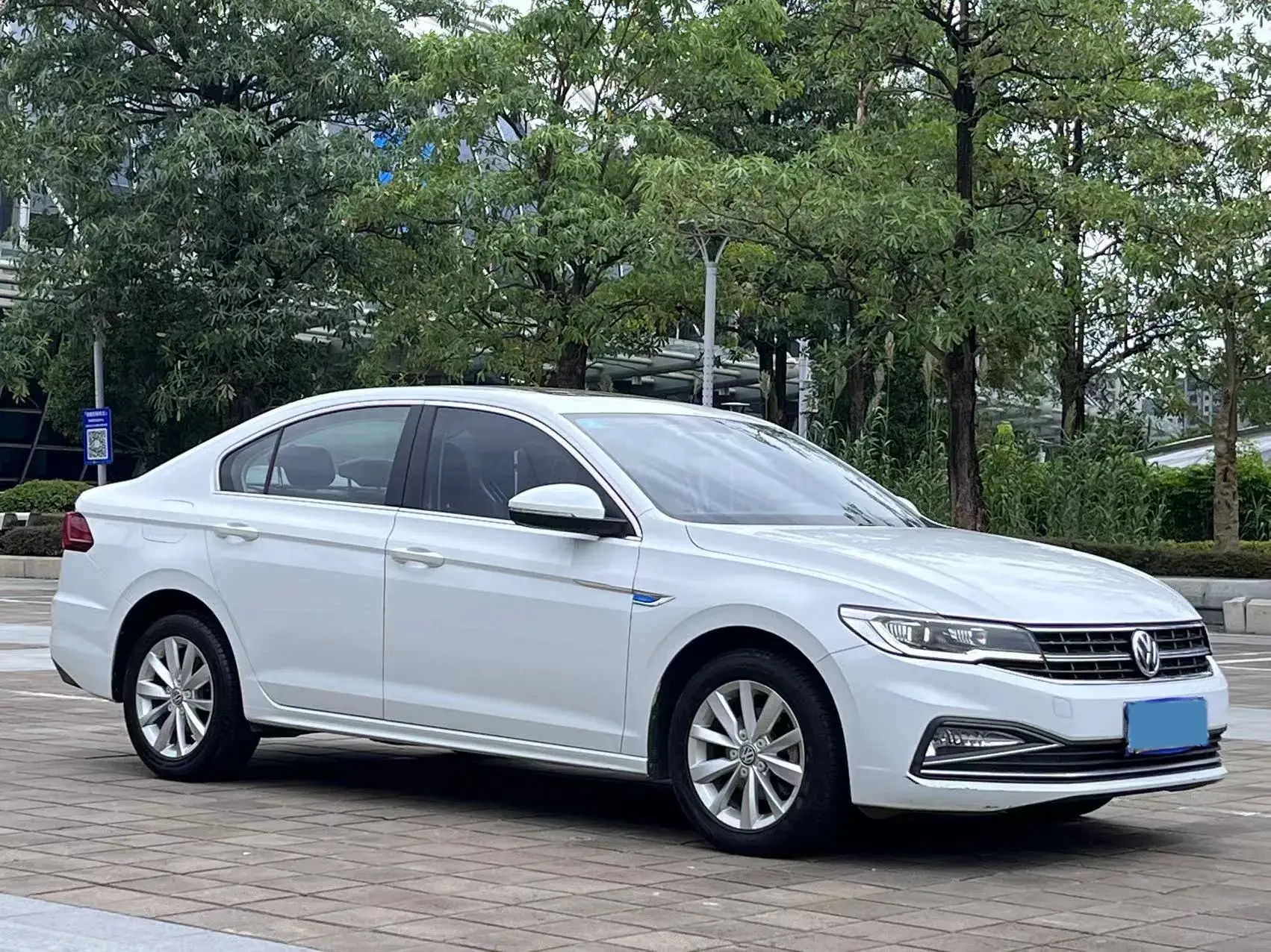 2020 VOLKSWAGEN BORA thumbnail 3