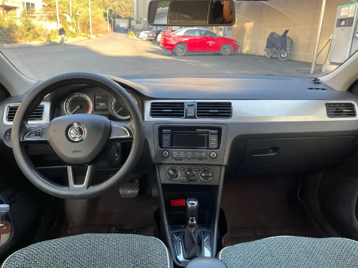 2019 Skoda Rapid 1.5L 110HP L4 6AT,autocango,china used car exporter,china ev exporter,chinese used car exporter,chinese used ev exporter