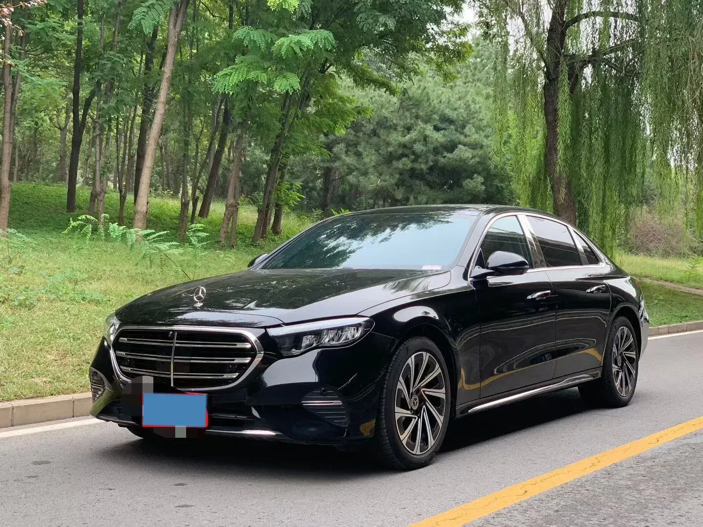 2025 MERCEDES-BENZ E view 1