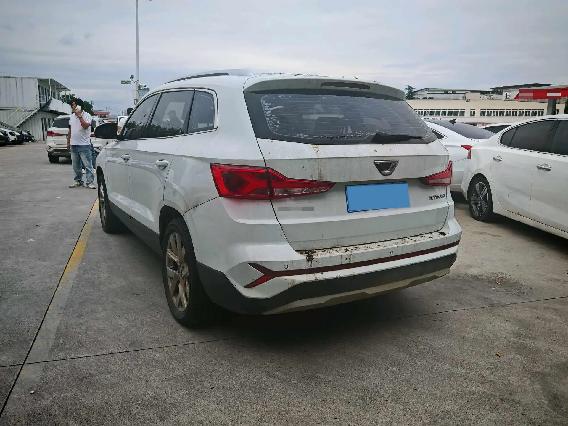 2023 JETTA VS7 thumbnail 4