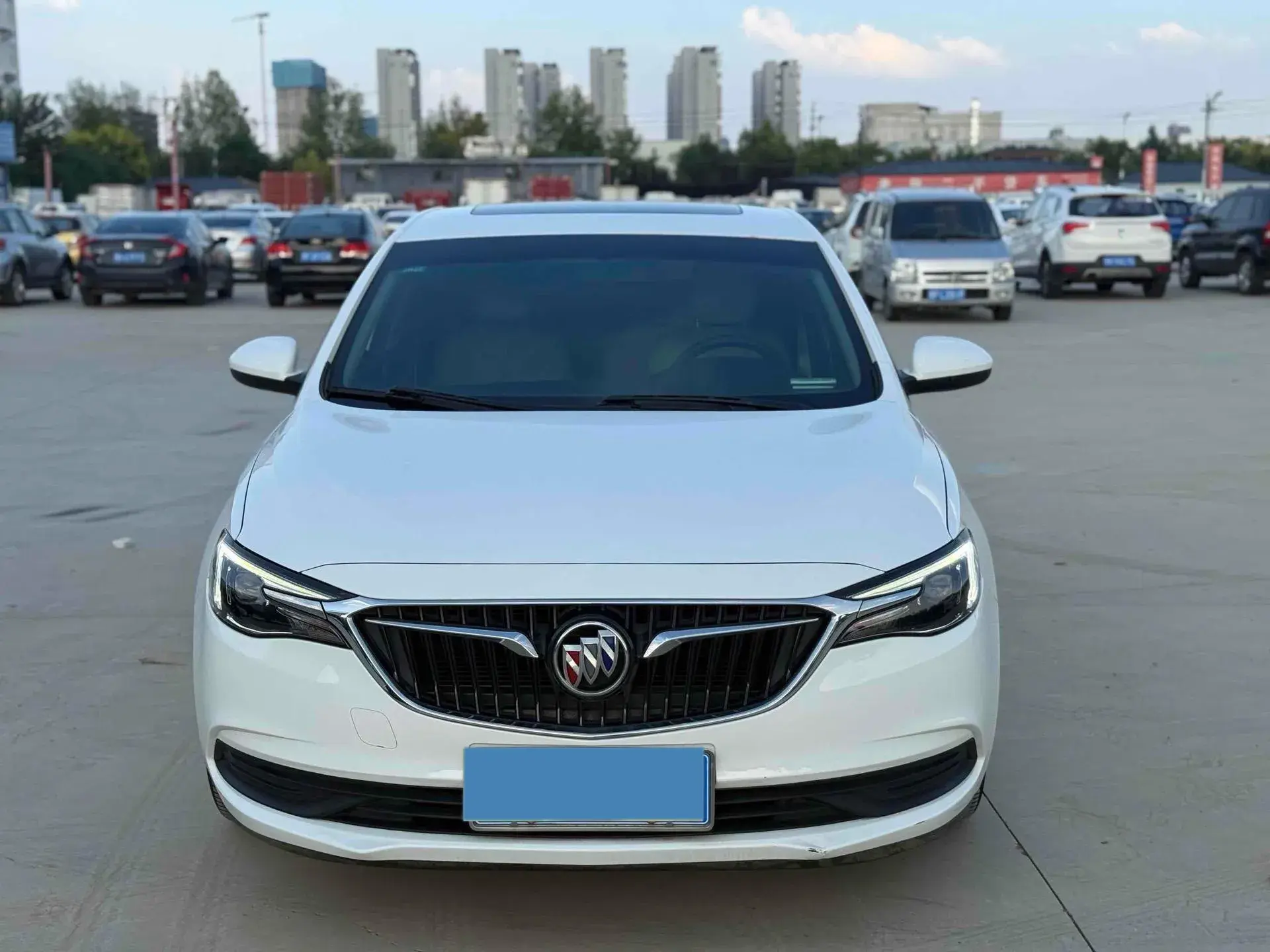 2020 BUICK REGAL thumbnail 2