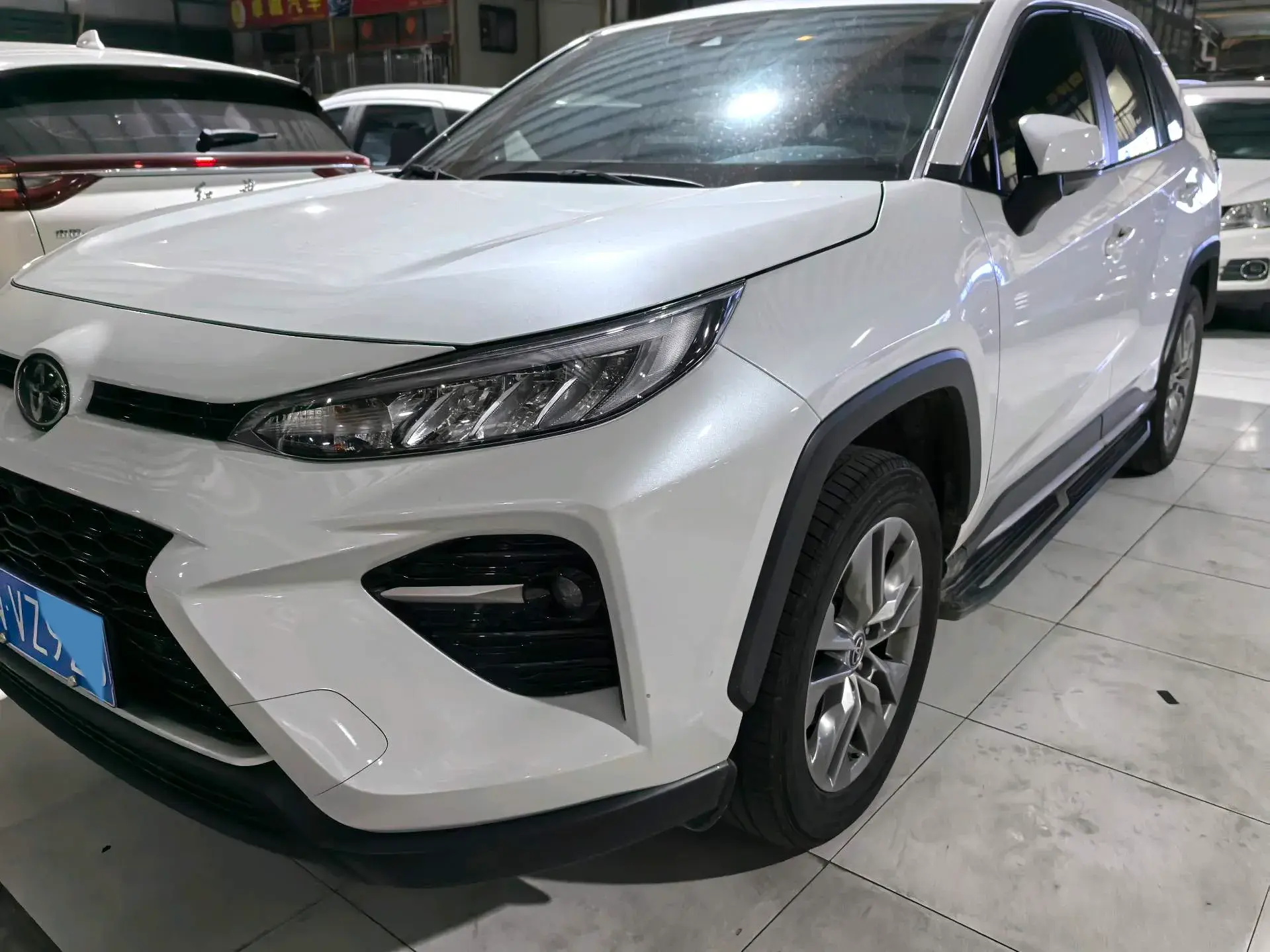 2022 TOYOTA WILDLANDER view 1