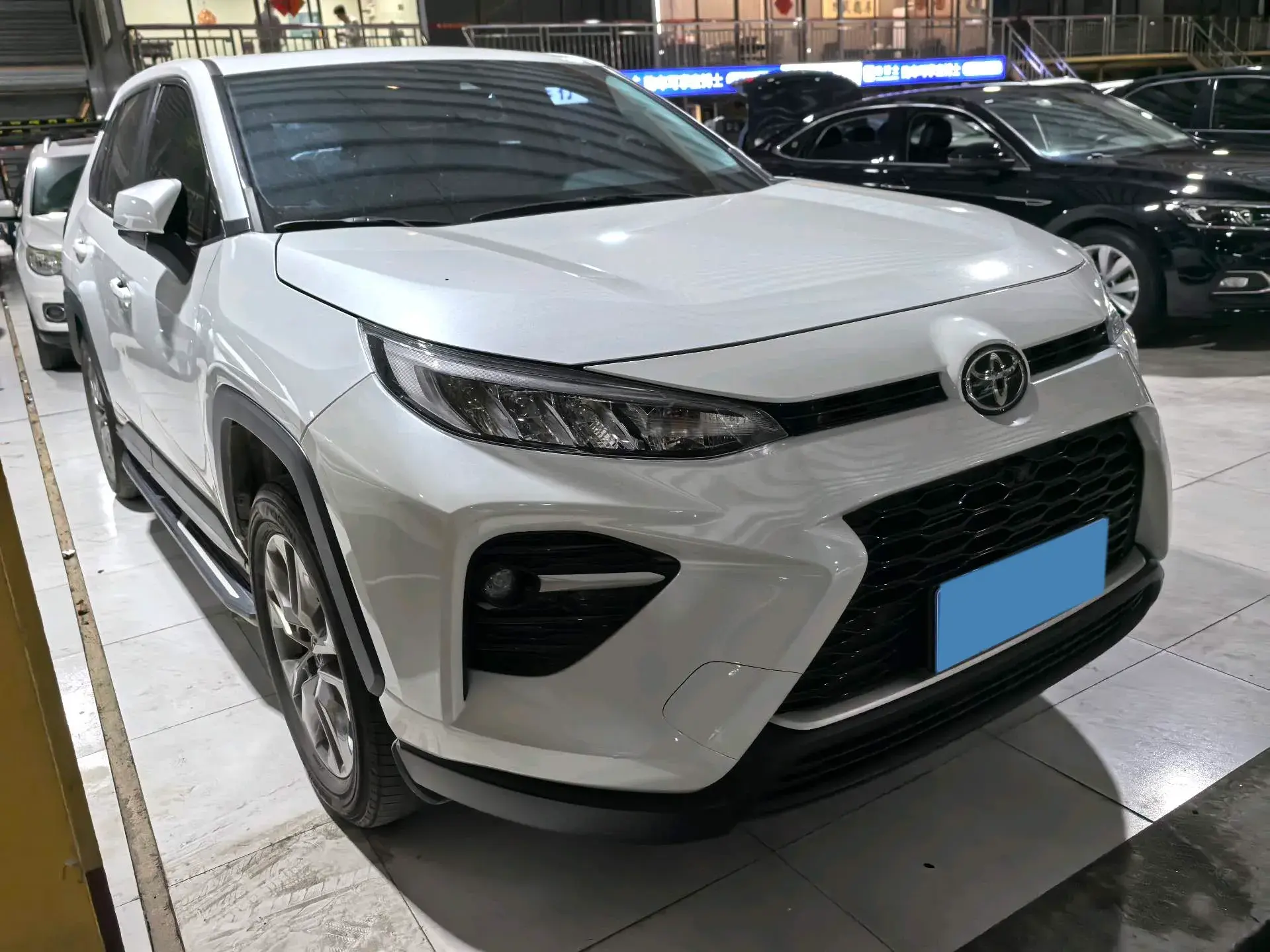 2022 TOYOTA WILDLANDER thumbnail 3