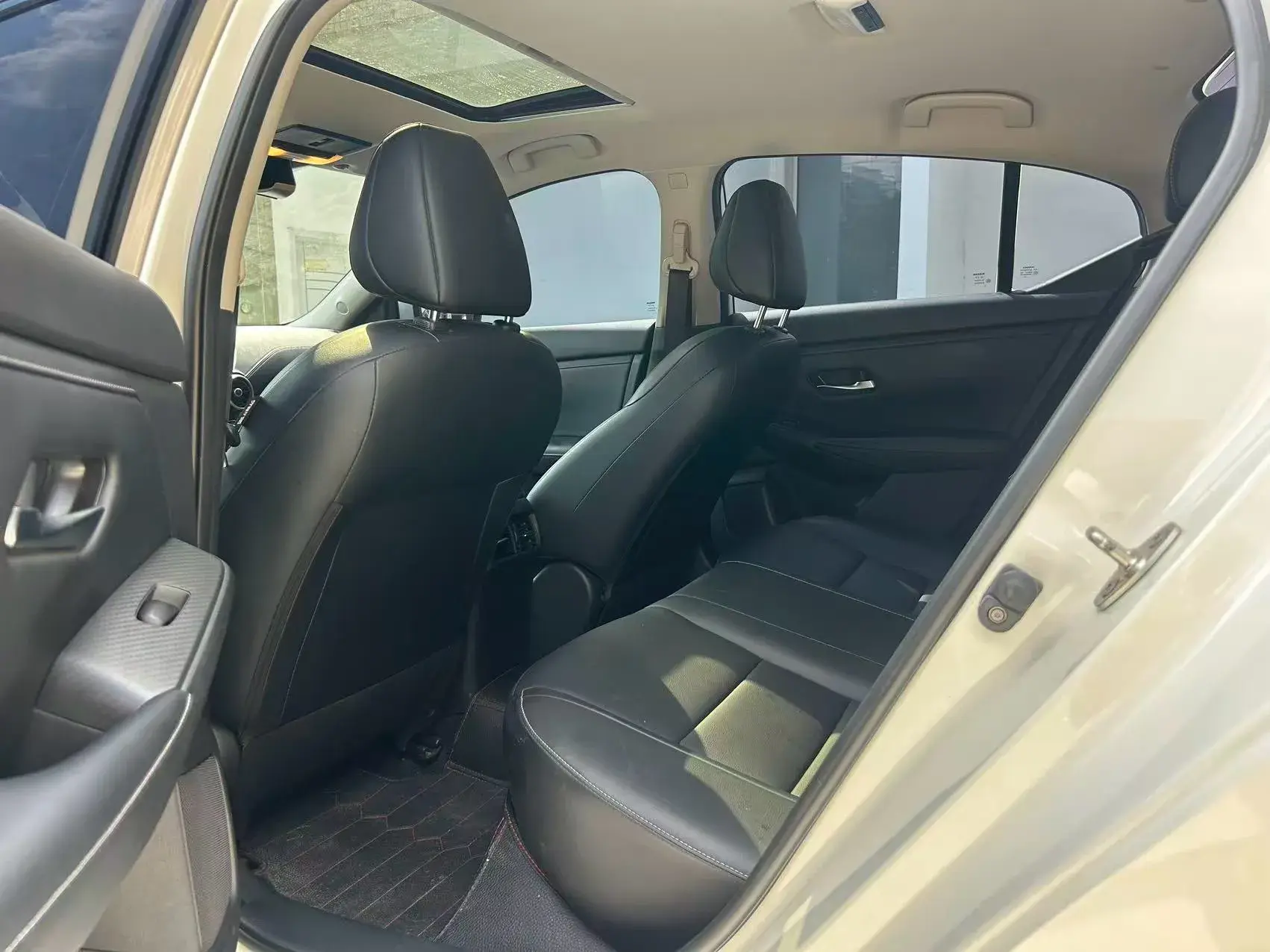 2020 NISSAN SYLPHY thumbnail 4