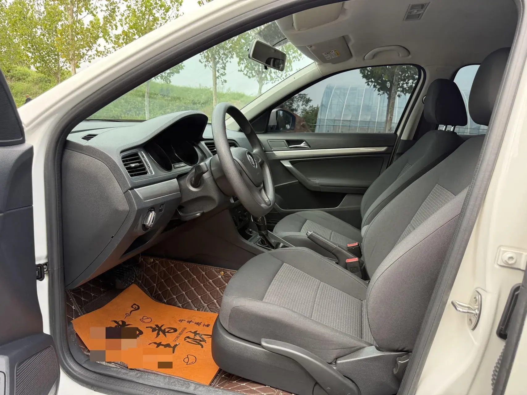 2017 VOLKSWAGEN LAVIDA thumbnail 4