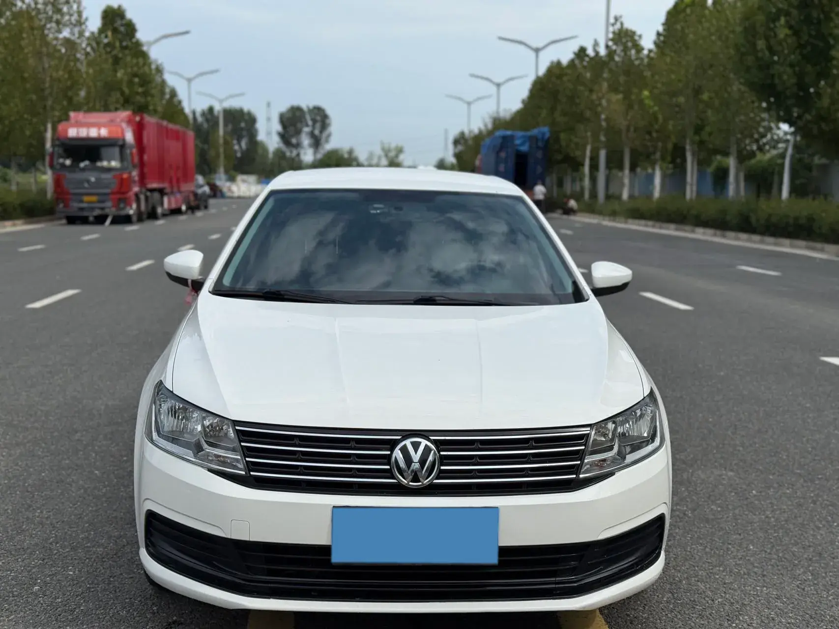 2017 VOLKSWAGEN LAVIDA thumbnail 2