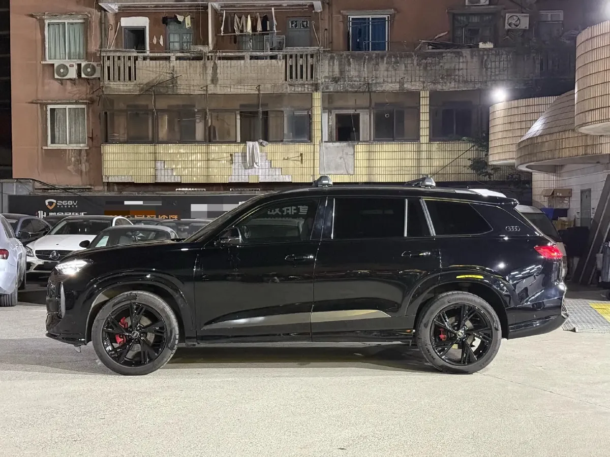 2024 Audi Q6 2.0T 265HP L4 7DCT,autocango,china used car exporter,china ev exporter,chinese used car exporter,chinese used ev exporter