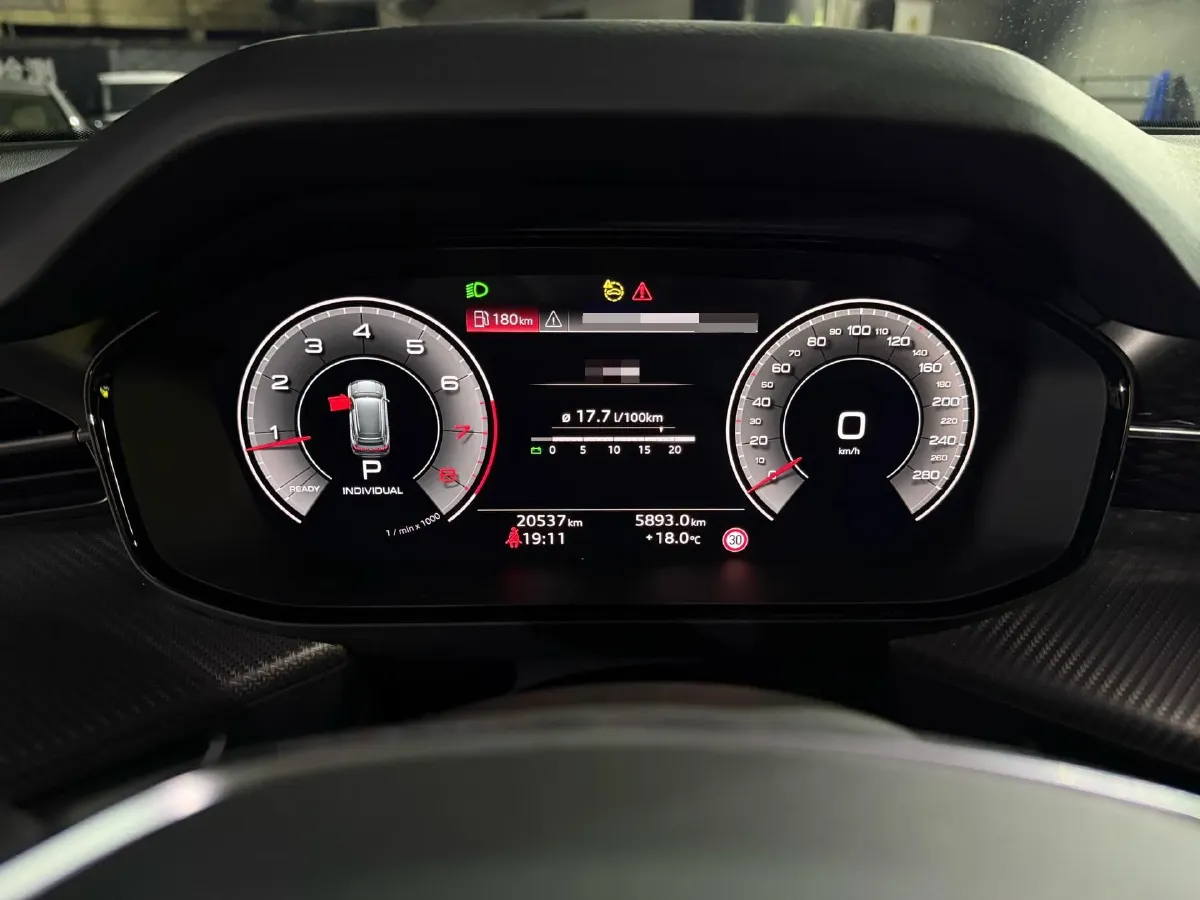 2024 Audi Q6 2.0T 265HP L4 7DCT,autocango,china used car exporter,china ev exporter,chinese used car exporter,chinese used ev exporter