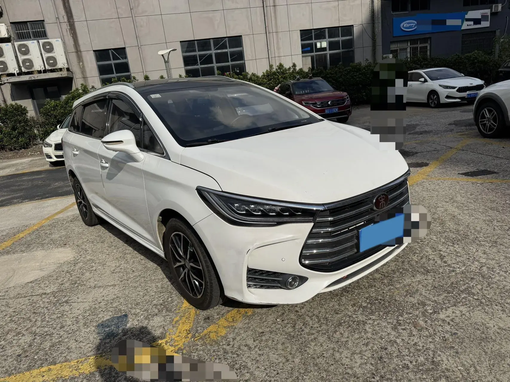 2018 BYD SONG thumbnail 2