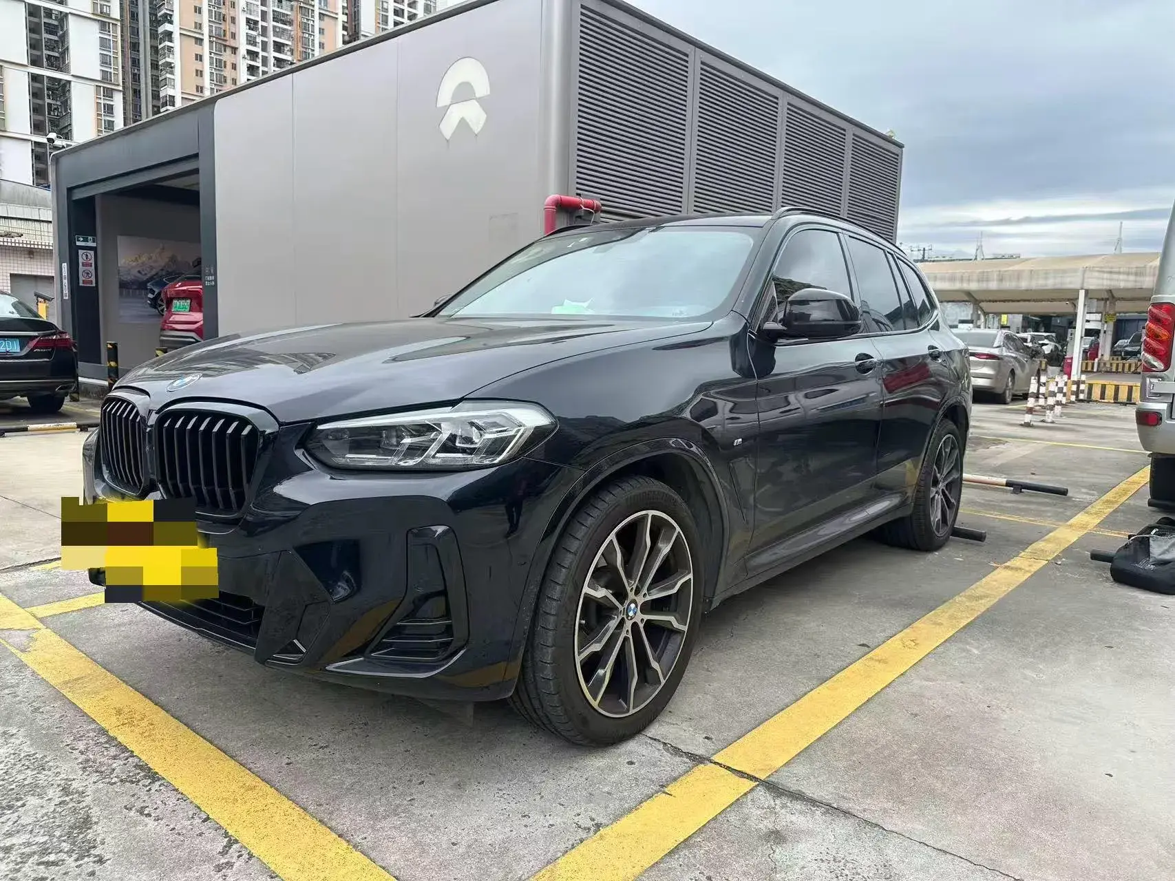 2023 BMW X3 view 1