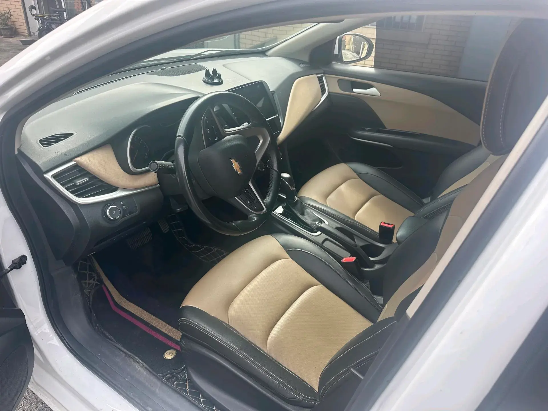 2020 CHEVROLET MONZA thumbnail 3