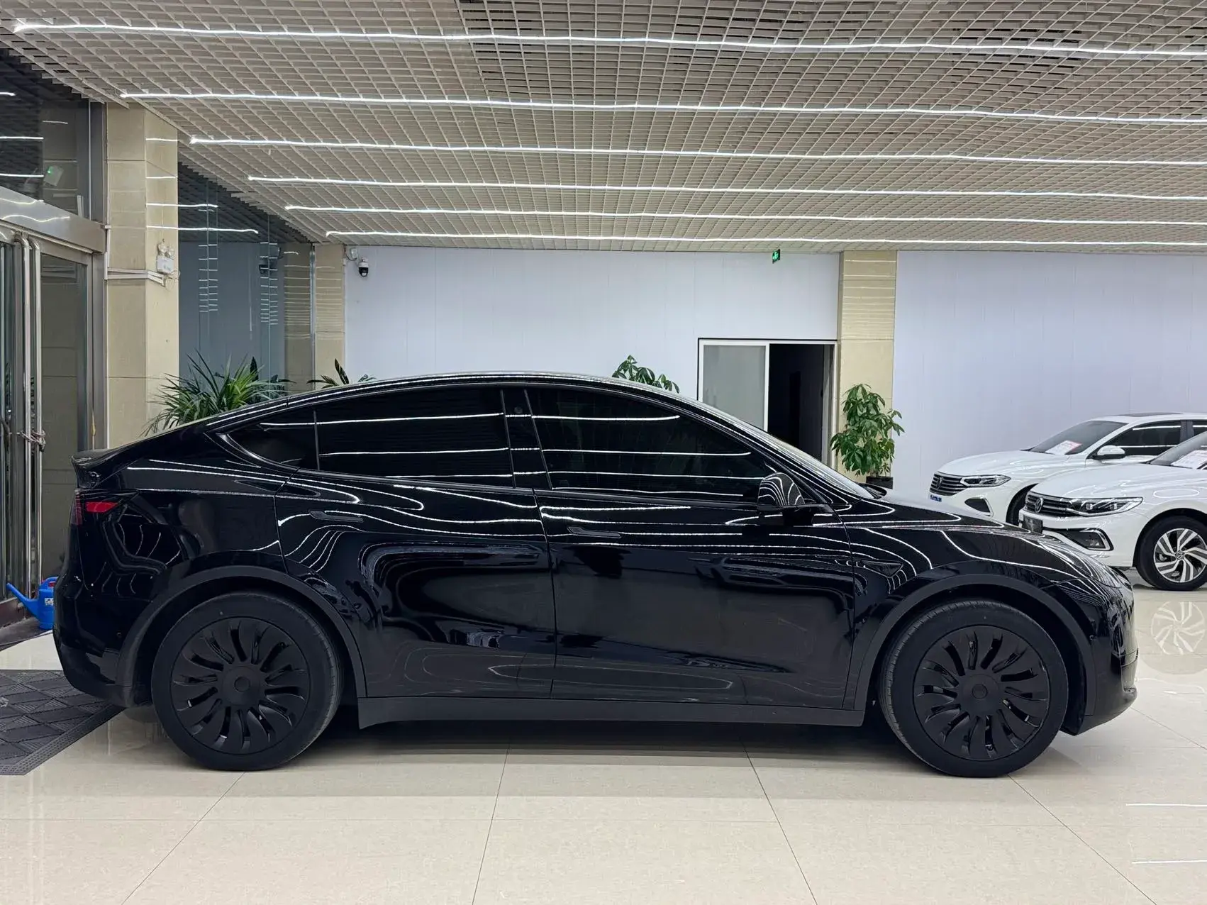 2022 TESLA MODEL thumbnail 3