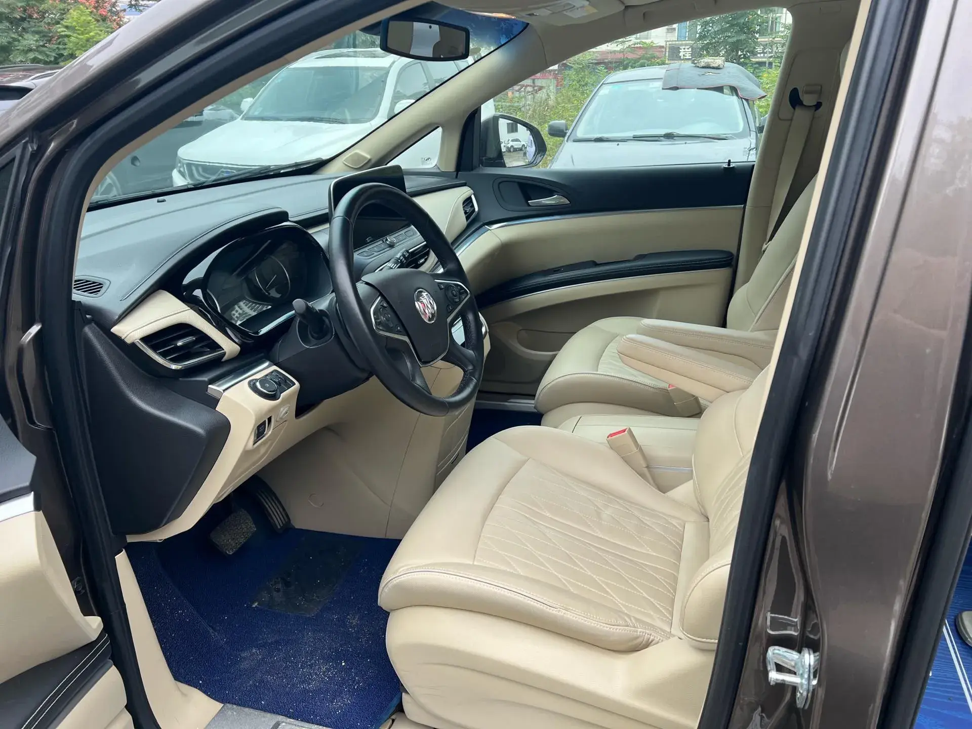 2023 BUICK GL8 thumbnail 4