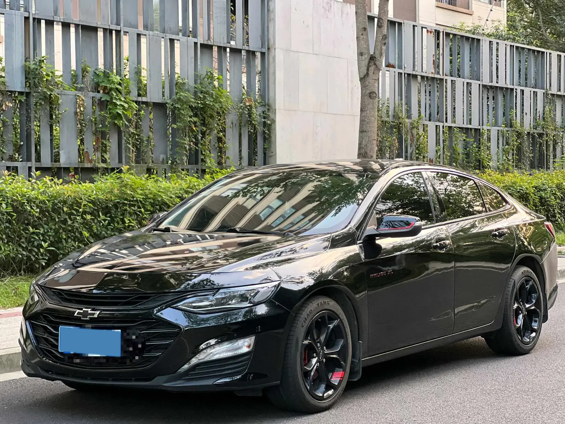 2021 CHEVROLET MALIBU view 1