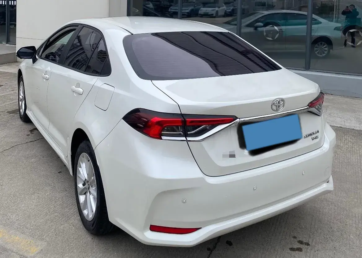 2021 TOYOTA COROLLA thumbnail 2