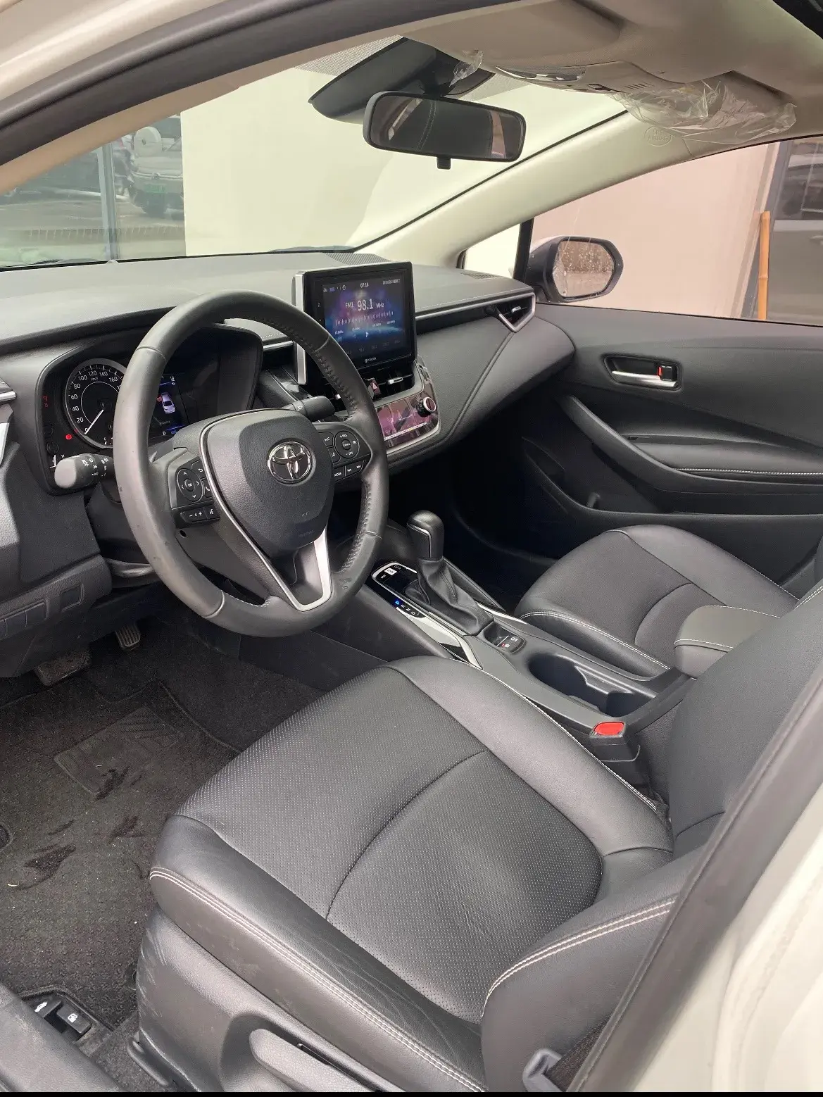 2021 TOYOTA COROLLA thumbnail 4