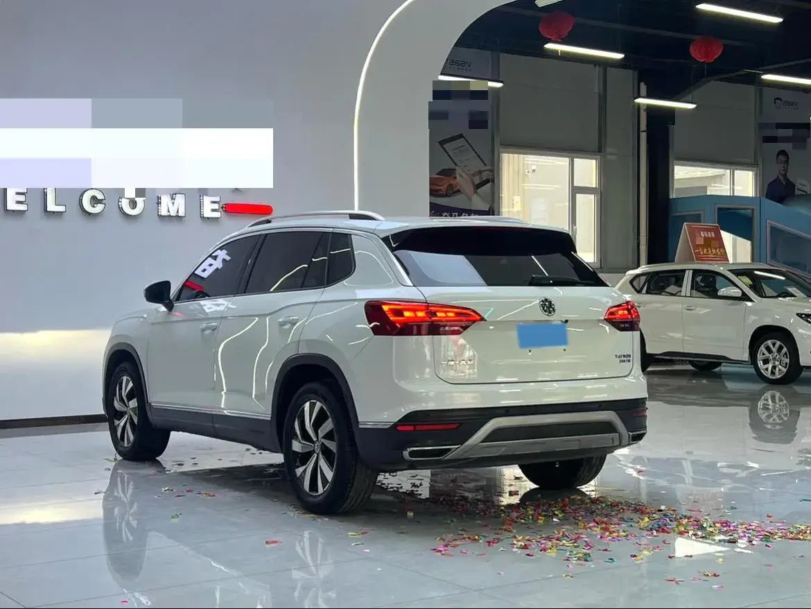 2020 VOLKSWAGEN TAYRON thumbnail 4