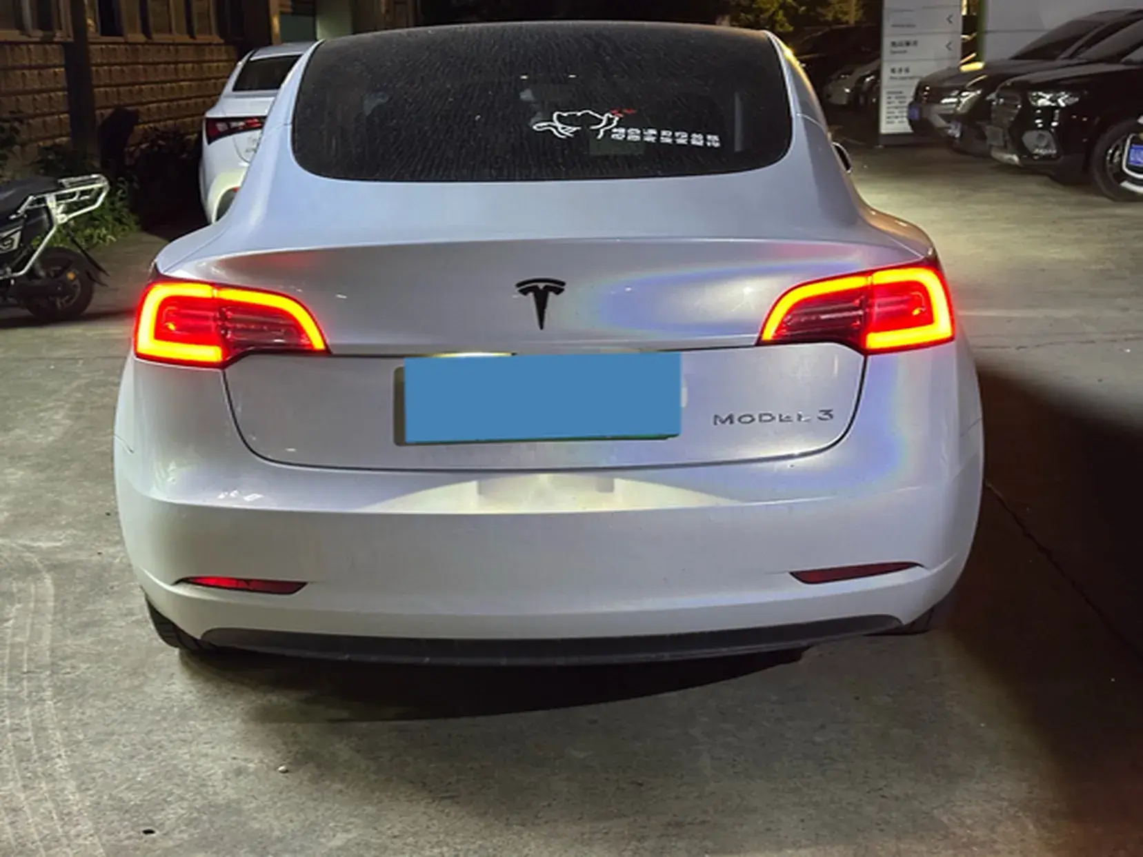 2020 TESLA MODEL thumbnail 4