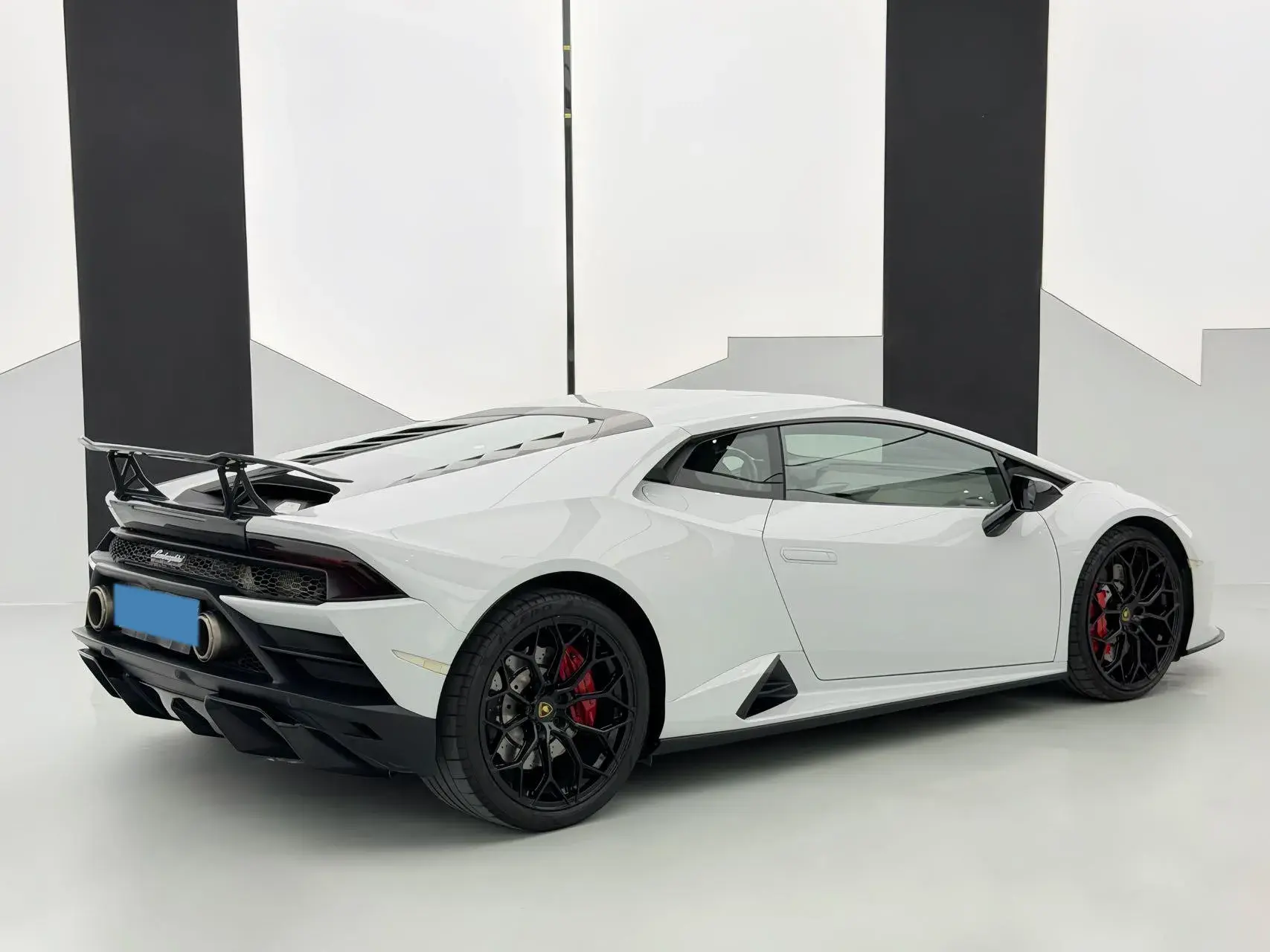 2020 LAMBORGHINI HURACÁN thumbnail 4