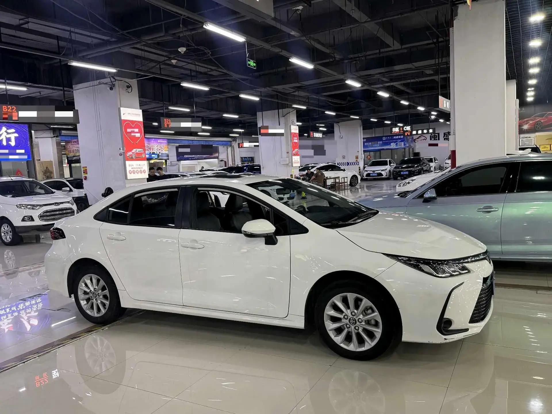 2021 TOYOTA COROLLA thumbnail 3