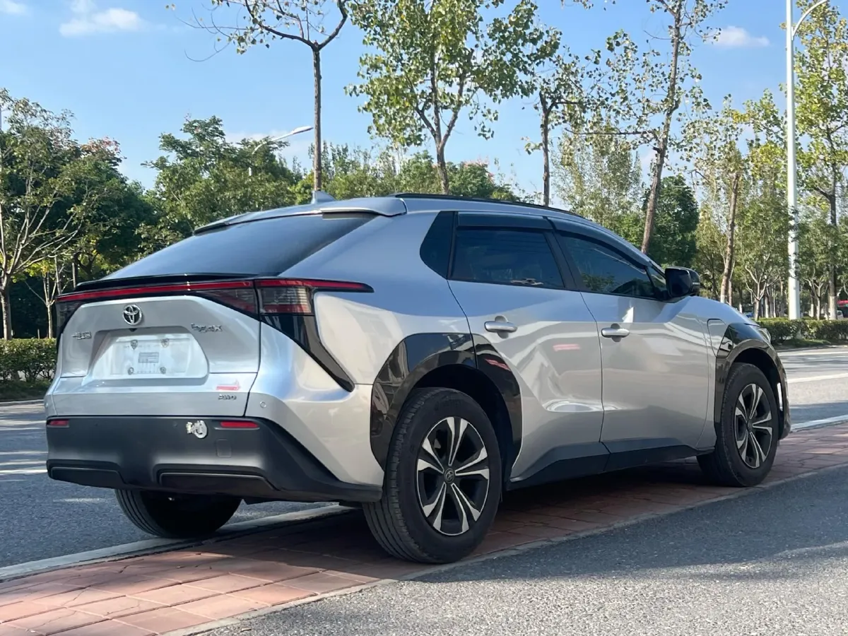 2022 Toyota bZ4X BEV 66.7KWH,autocango,china used car exporter,china ev exporter,chinese used car exporter,chinese used ev exporter