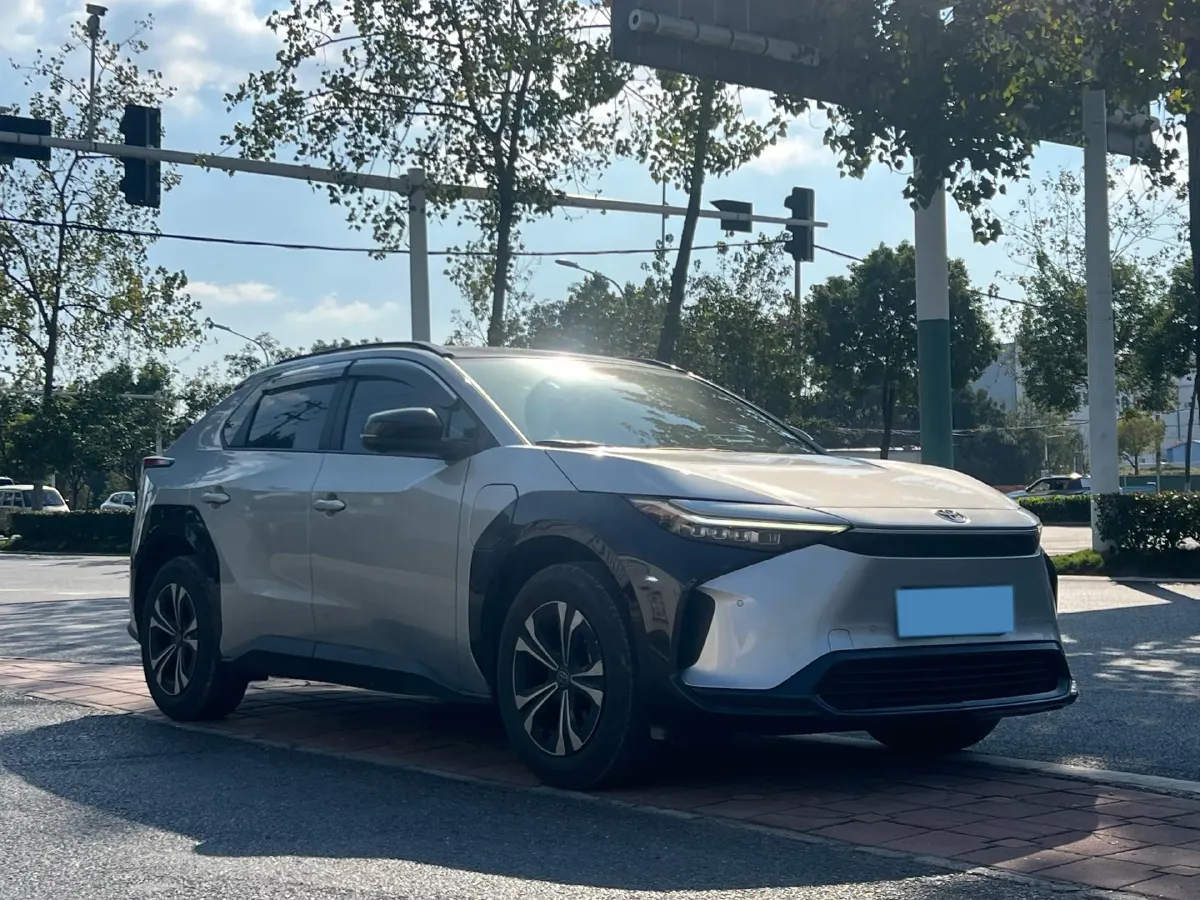 2022 Toyota bZ4X BEV 66.7KWH,autocango,china used car exporter,china ev exporter,chinese used car exporter,chinese used ev exporter