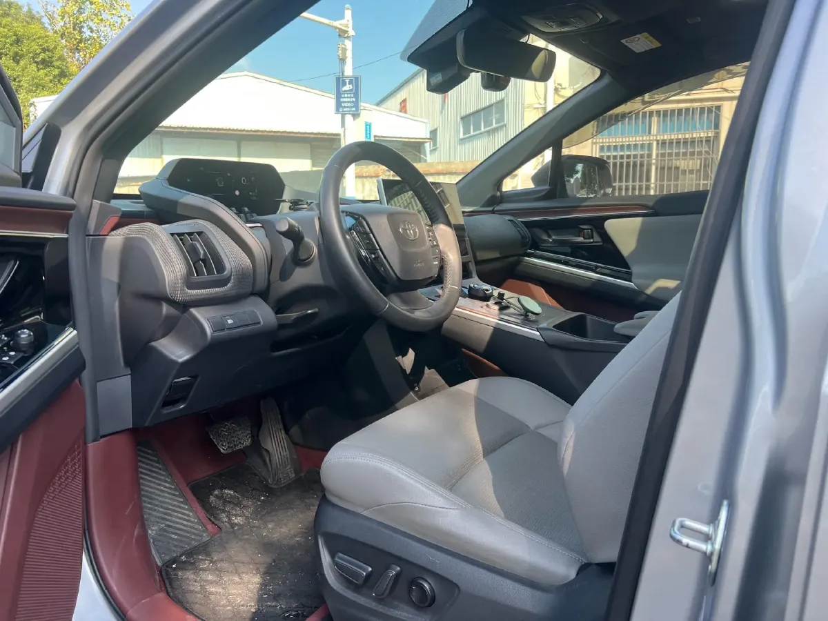 2022 Toyota bZ4X BEV 66.7KWH,autocango,china used car exporter,china ev exporter,chinese used car exporter,chinese used ev exporter