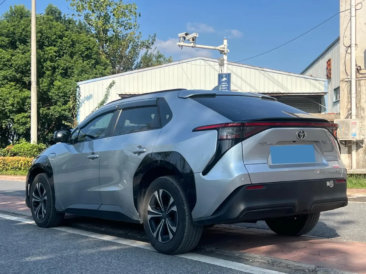 2022 Toyota bZ4X BEV 66.7KWH,autocango,china used car exporter,china ev exporter,chinese used car exporter,chinese used ev exporter